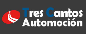 Logotipo de Tres Cantos Automoción con un icono de curva de carretera en rojo y blanco a la izquierda, y texto en blanco y azul sobre fondo oscuro.